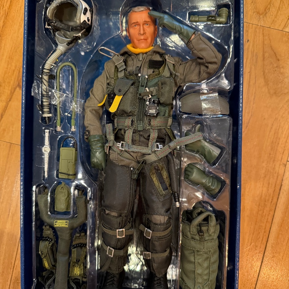 George W. Bush - 12" Elite Force Aviator